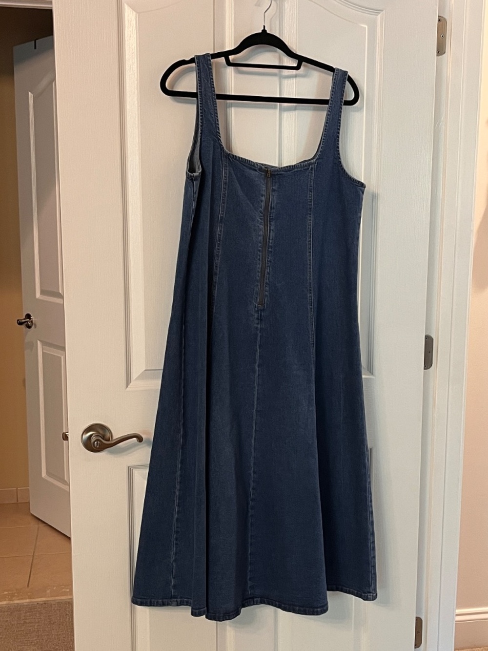 Old Navy Fit & Flare Sleeveless Denim Midi Dress Size L, never worn - Picture 2 of 5
